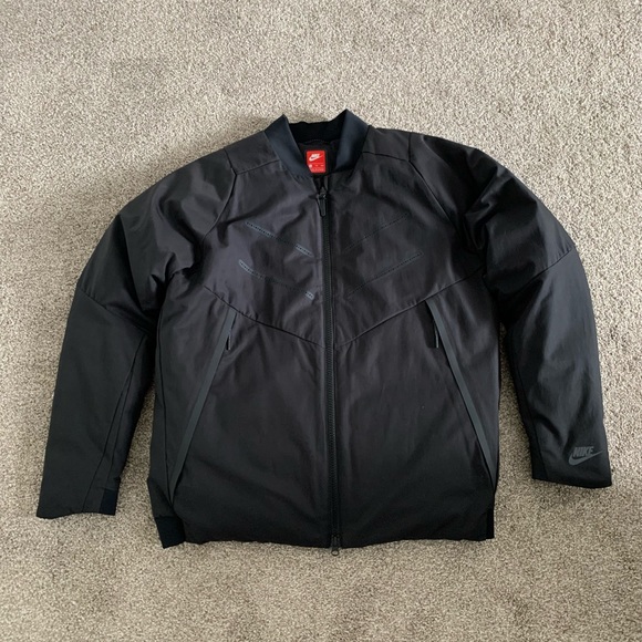 Nike Other - Nike Men’s Aeroloft Bomber Jacket Size XXL